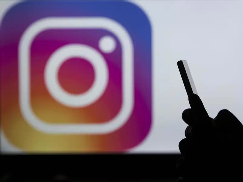 Meta'ya çocuk hesapları cezası