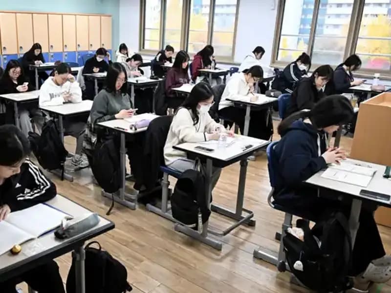 Sınav Kağıtlarını Çalmak İçin Okula Giren Öğretmen ve Veli Gözaltına Alındı