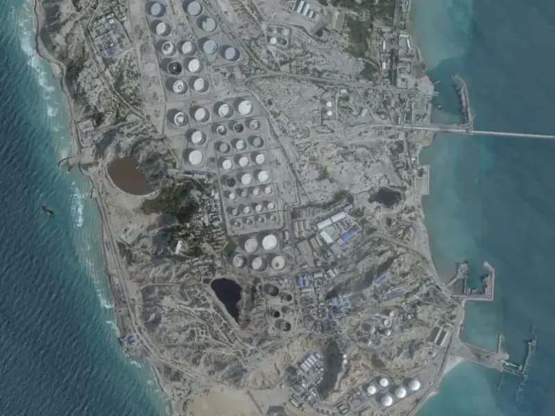 Hark Adası'na İşgal Hazırlığı: Hürmüz Boğazı'nın Anahtarı mı?