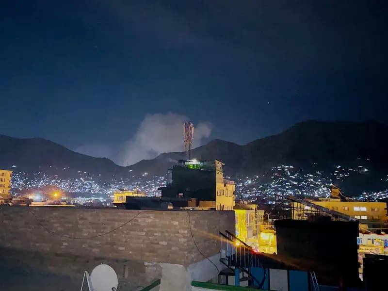 Kabil'de Hava Saldırısı: 400 Kişi Hayatını Kaybetti