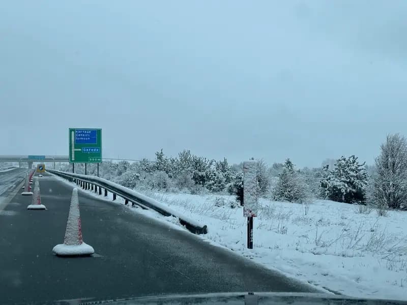 Bayram Sabahı Bolu'da Kar Yağışı Sürücülere Dikkat Uyarısı