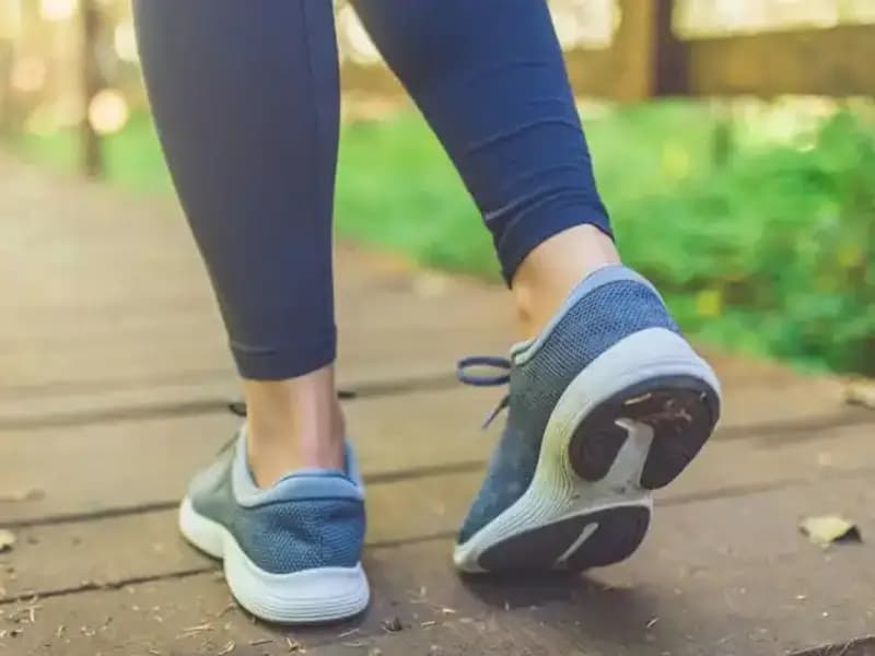 Yürüyüş Şekliniz Sağlığınızı Tehdit Ediyor: Ani Kalp Ölüm Riski!