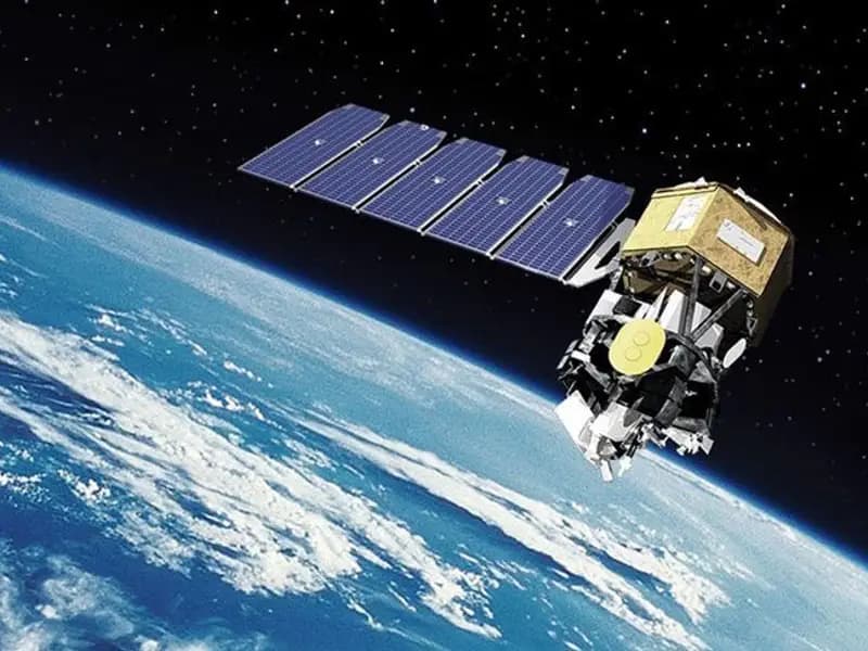 Türkiye, SpaceX ve Amazon ile Alçak Yörünge Uyduları İçin Görüşüyor