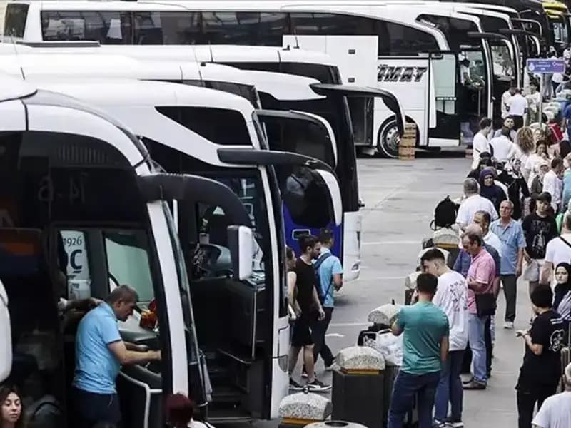 Geçen Yıl İstanbul'dan Ayrılanların Sayısı Şaşırtıyor: 369 Bin 453 Kişi