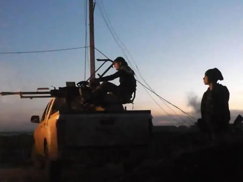 Suriyeli Muhalifler Deyrizoru PKK/YPG İşgalinden Kurtardı