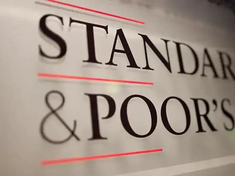 Fransa'nın Kredi Notu Görünümü Negatife Dönüştü: Ekonomik Riskler Artıyor