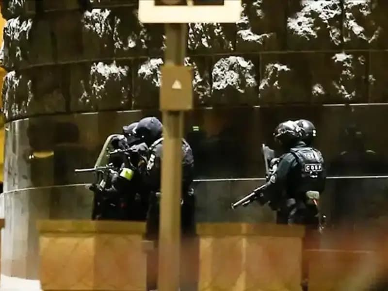 Rusya'da Silahlı Saldırı: Çatıdan Rastgele Ateş Açan Saldırgan Paniğe Neden Oldu