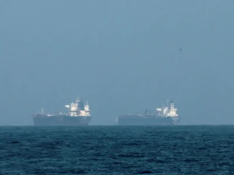 Hürmüz Boğazı'nda Mahsur Kalan Denizcilerden Uyarılar Geldi