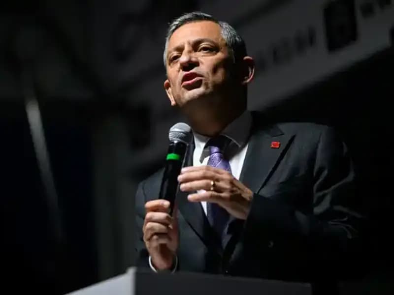 Özgür Özel'den Emekli İkramiyesiyle İlgili Sert Tepki: Hükümeti Eleştirdi