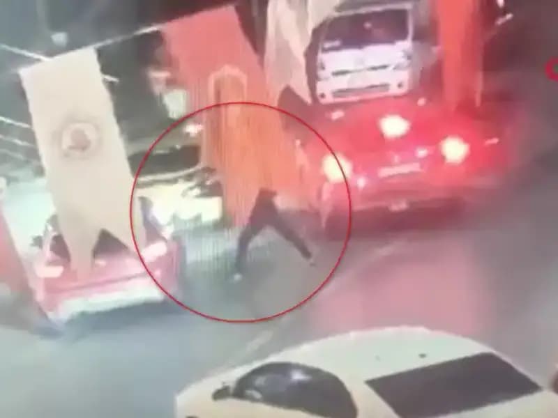 Genç Adam Otomobilinde Kurşun Yağmuruna Tutuldu: Olayın Perde Arkası