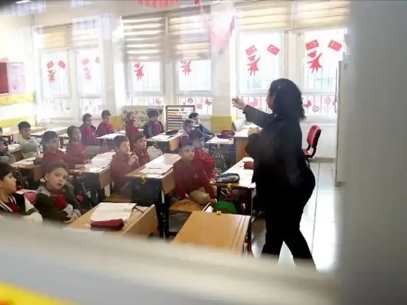 Okula Başlama Yaşı Neden Önemlidir? Eğitimin Temel Taşı Nasıl Belirleniyor?