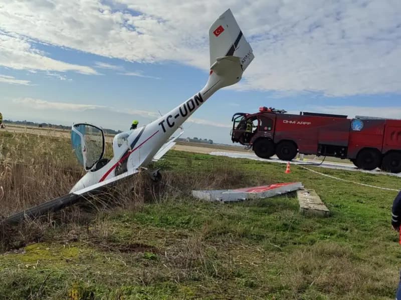 Eğitim Uçağı Bursa'da Pistten Çıktı