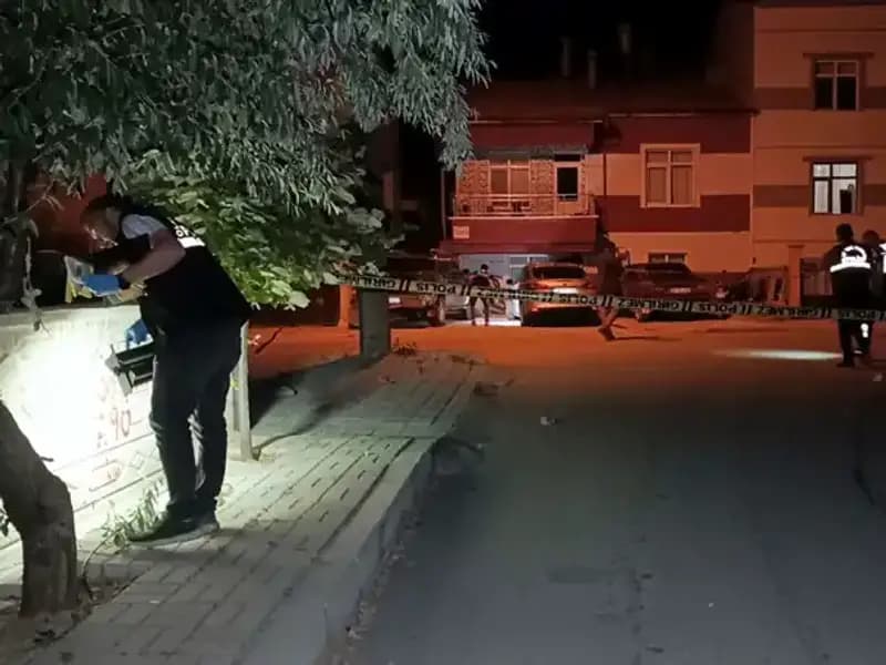 Karaman'da Şoke Eden Olay: Kız Arkadaşına Saldırdı