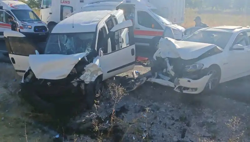 Nevşehir’de Trajik Kazada 14 Kişi Yaralandı, Sürücü Tutuklandı