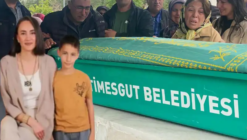 Merve Öğretmen Ve Oğluna Duygusal Veda: Gözyaşları Ve Anılar