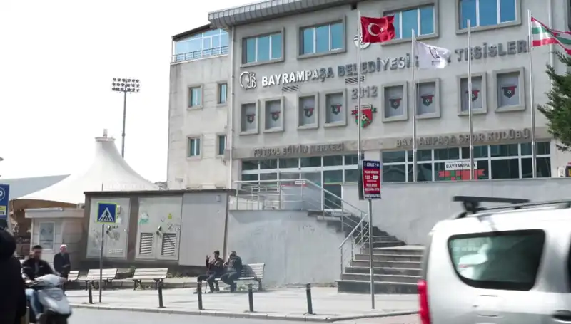 Arda Turan Spor Kompleksi'nin Otoparkı Su Baskınıyla Karşılaştı!