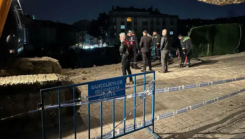 İstanbul'da İnşaat Çalışmaları Sırasında Yol Çökmesi Büyük Panik Yarattı