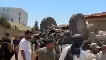 Freni Patlayan İş Makinesi Kaza Yaptı: 1 Kişi Yaralandı