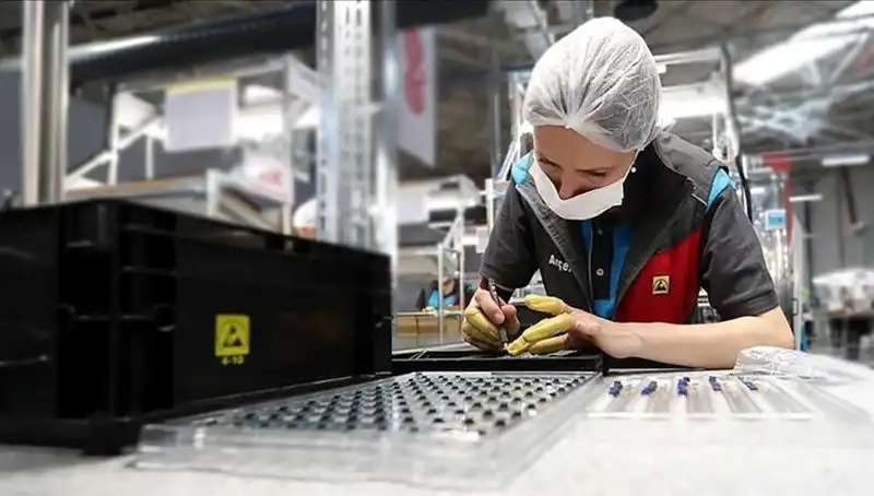 Foxconn, İlk Büyük Dil Modelini Duyurarak Yapay Zeka Dünyasında Yeni Bir Sayfa Açtı