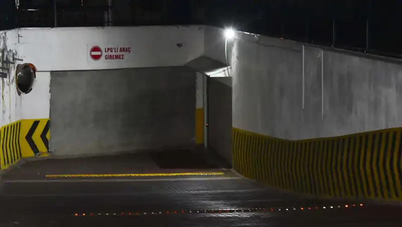 Sitedeki Rekabet Kanlı Bir Hesaplaşmaya Dönüştü: Cinayetin Ardındaki Gerçekler