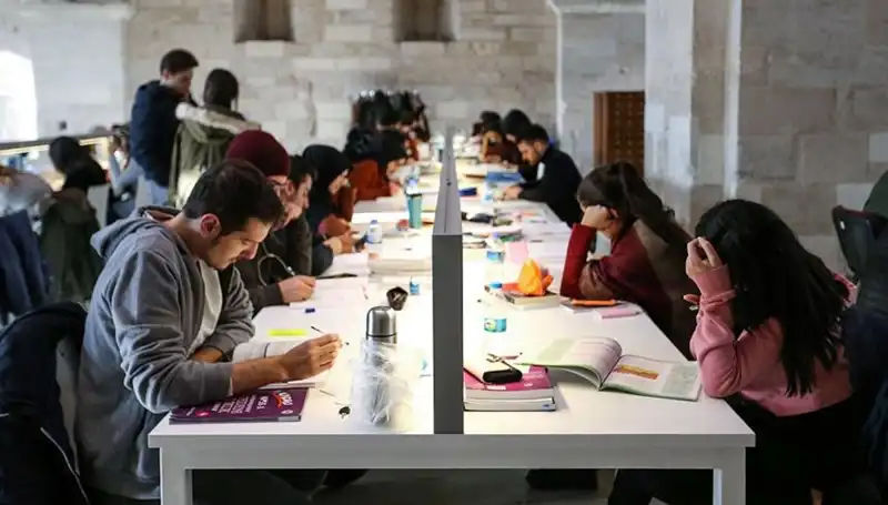 Üniversiteler Yeni Eğitim Dönemini Başlatma Tarihlerini Açıkladı!