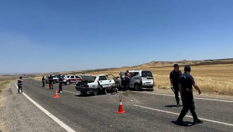 Adıyaman'da Korkunç Trafik Kazası: 4 Can Kaybı ve Dikkat Çeken Detaylar