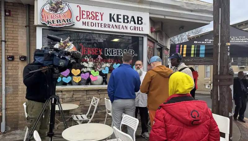 Türk Ailesinin Yeşil Kart Hayali, Gözaltında Son Buldu!