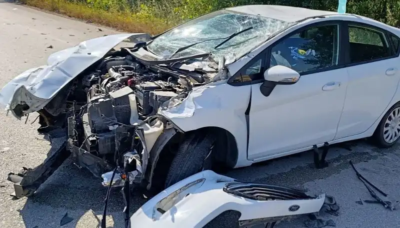 Çanakkale’de Feci Trafik Kazası: İki Yaralı, Yol Durumu Zorlaşacak mı?