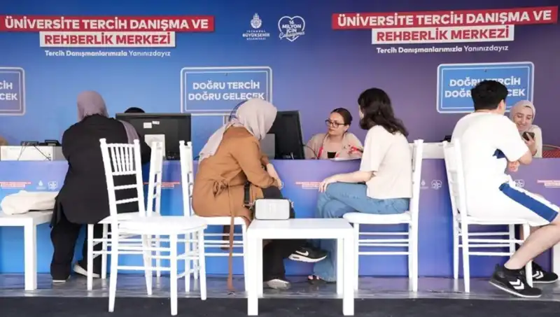 İstanbul'da Yeni İBB Tercih Danışma ve Rehberlik Merkezleri Açıldı!