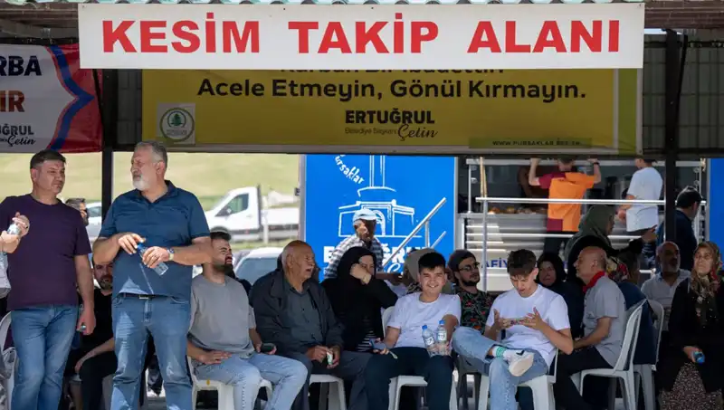 Ankara'daki Kurban Pazarlarında Hareketlilik Artıyor: Alıcılar ve Satıcılar Bir Araya Geliyor