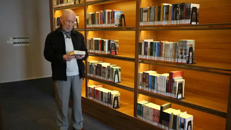 71 Yıldır Sürdürülen Okuma Tutkusu: 8 Yaşında Başlayan Yolculuk
