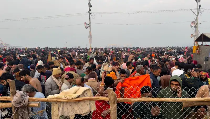 Hindistan'da Dini Festivalde Trajik İzdiham: En Az 6 Kişi Hayatını Kaybetti