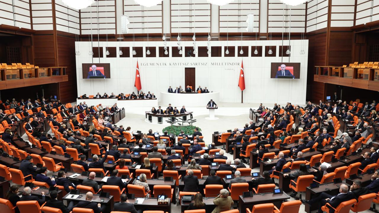 TBMM'de 2025 Gündeminde Yeni Anayasa Tartışmaları Başladı