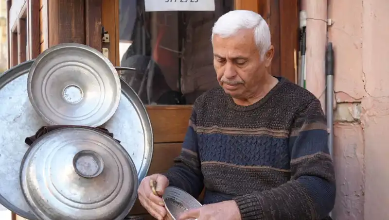 Zamana Yenik Düşen Meslekler: Kaybolan Değerleri Yeniden Hatırlamak