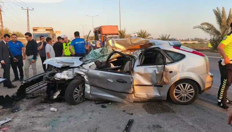 Adana'da Trafik Faciası: İki İnfaz Koruma Memuru Hayatını Kaybetti